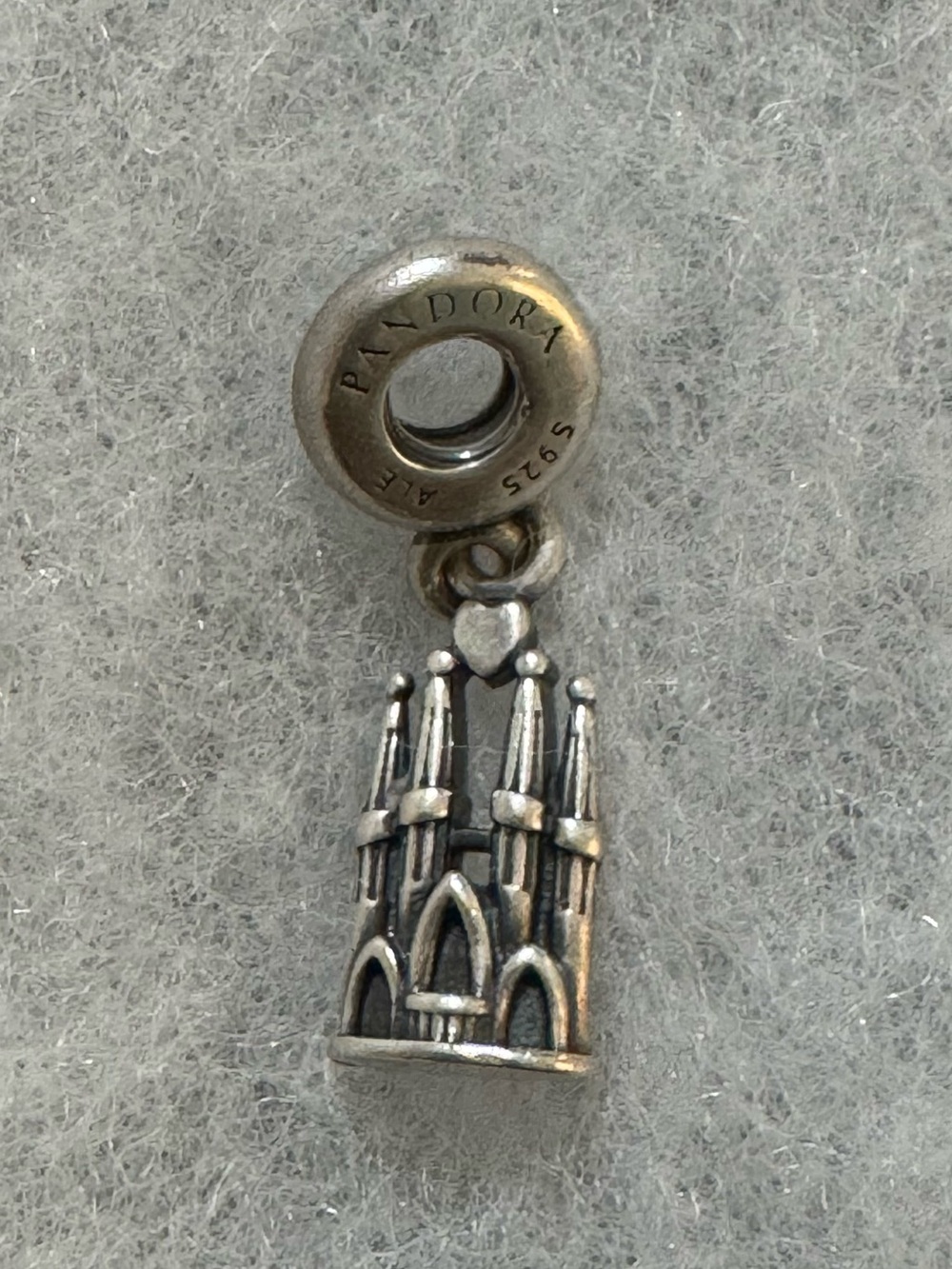 Pandora Barcelona Charm- La Familia Sagrada Cathedral
